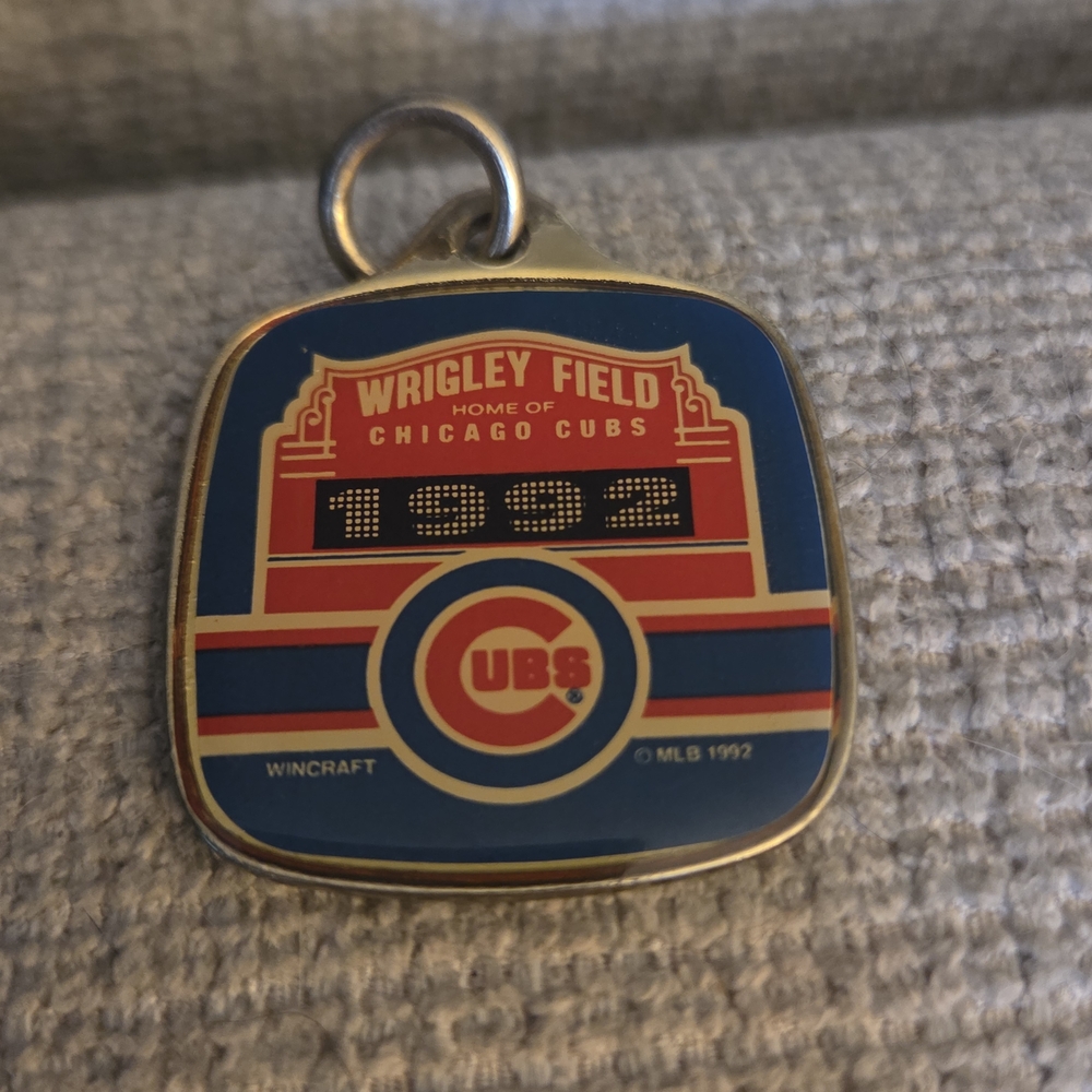 Wincraft Wrigley Field 1992 Cubs Keychain - Blue and Red